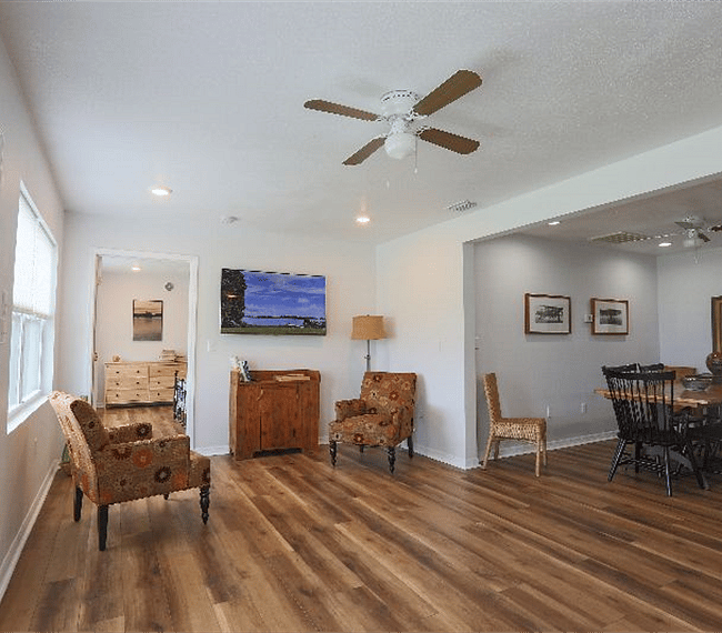 Gorgeous natural light and lake views.