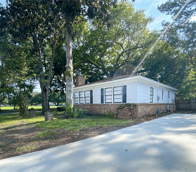 Furnished Finder property 306718_1 photo 3