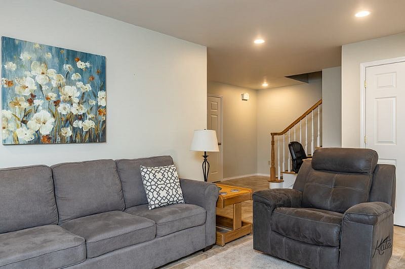 Furnished Finder property 306797_1 photo 2
