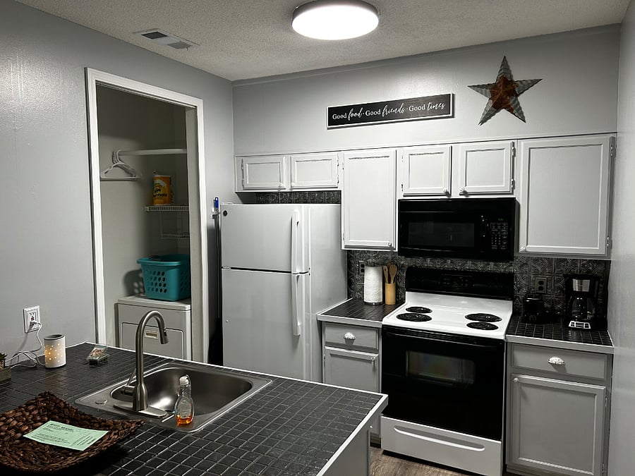 Furnished Finder property 307168_2 photo 5