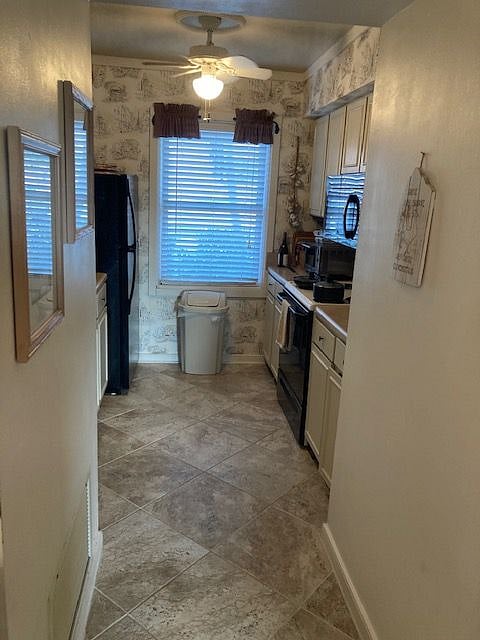 Furnished Finder property 307220_1 photo 4
