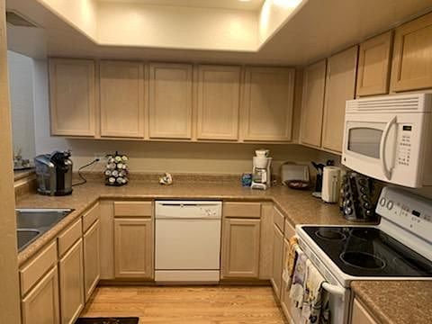 Furnished Finder property 307299_1 photo 8