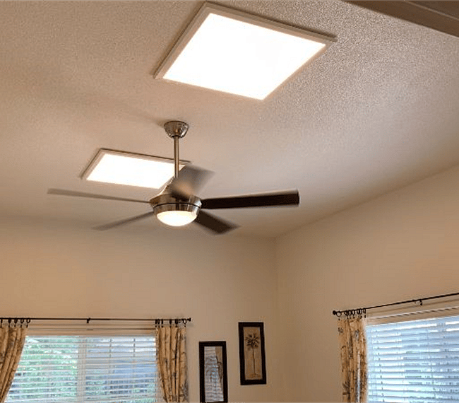 6 speed ceiling fan with dimmable light.