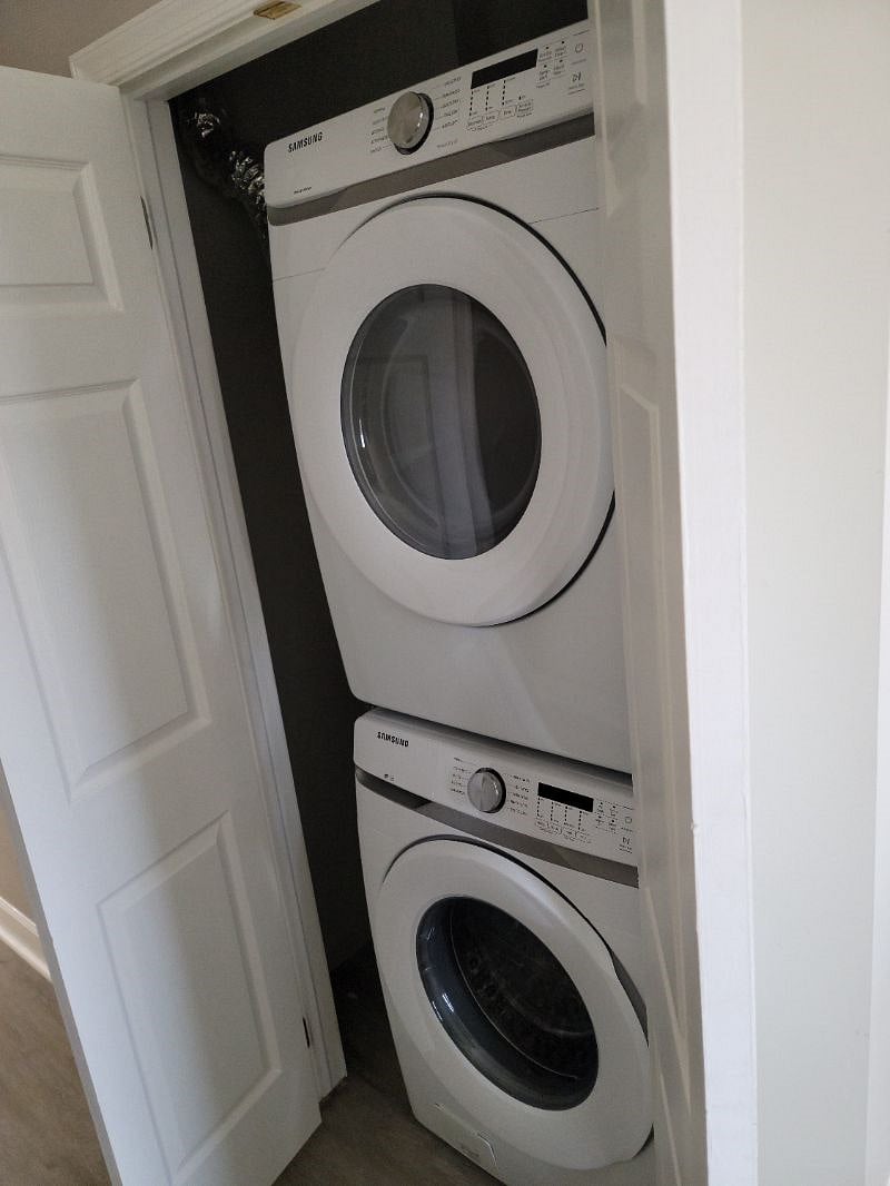 Washer and dryer stackableled