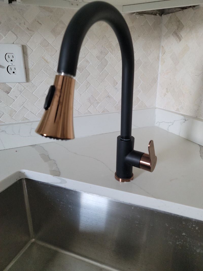 Rose toned finish. Unique attention to details