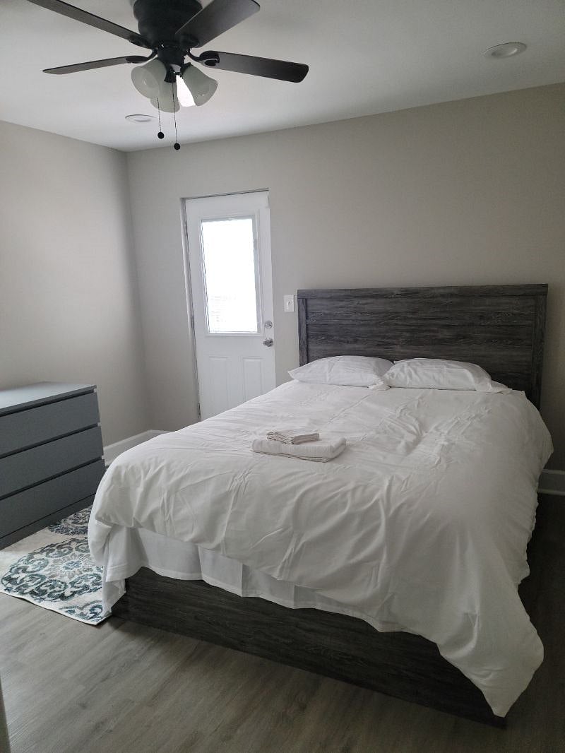 Room 2, Larger space for $1450