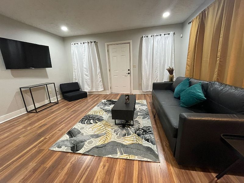 Furnished Finder property 307453_1 photo 4