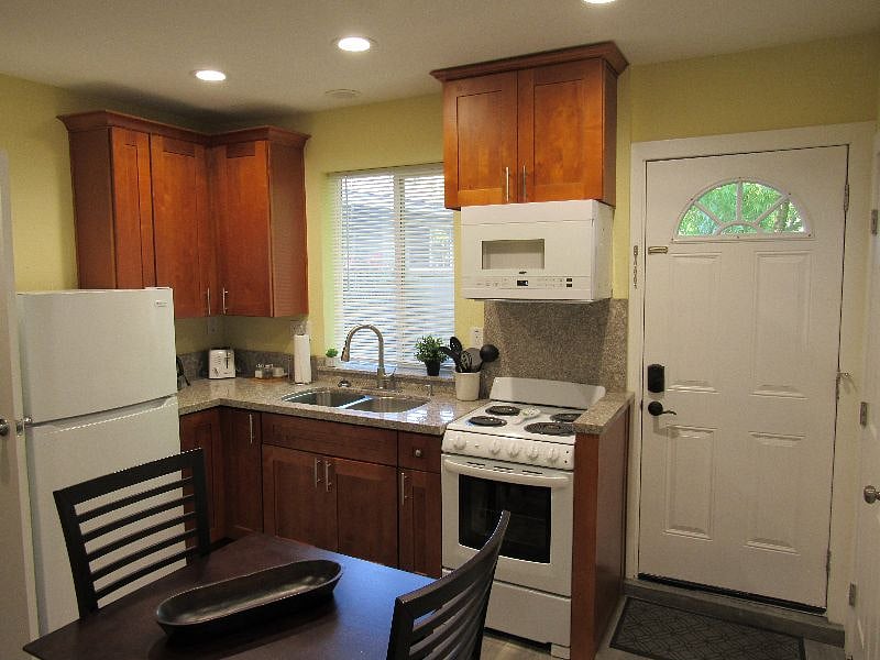 Furnished Finder property 307542_1 photo 21