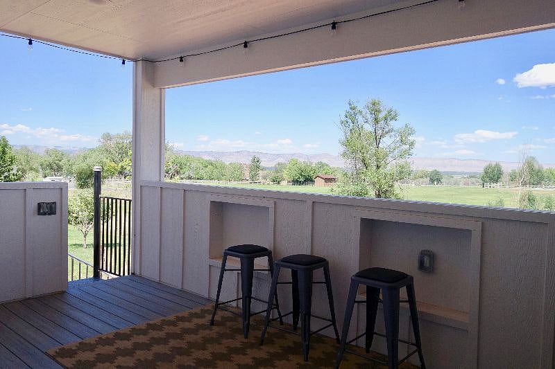 Private deck