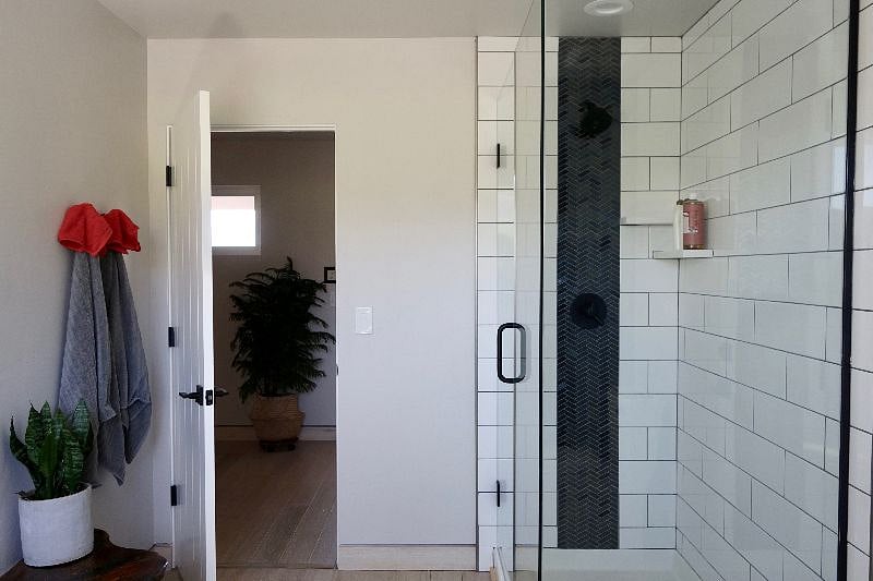 Walk in shower