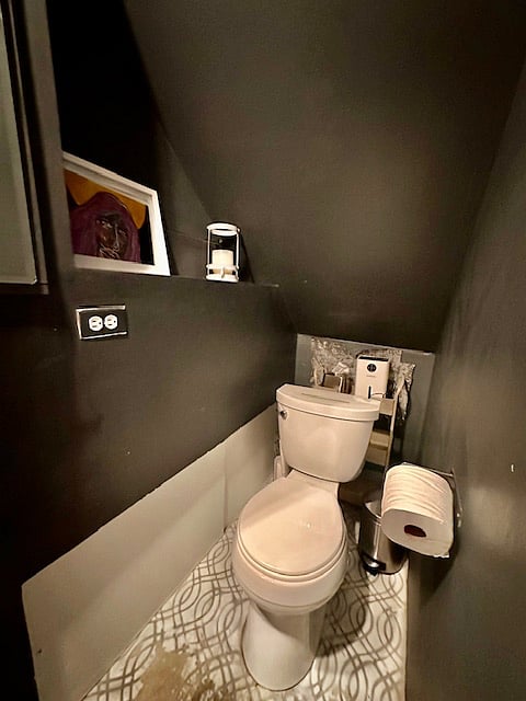 Bathroom 2: full bath