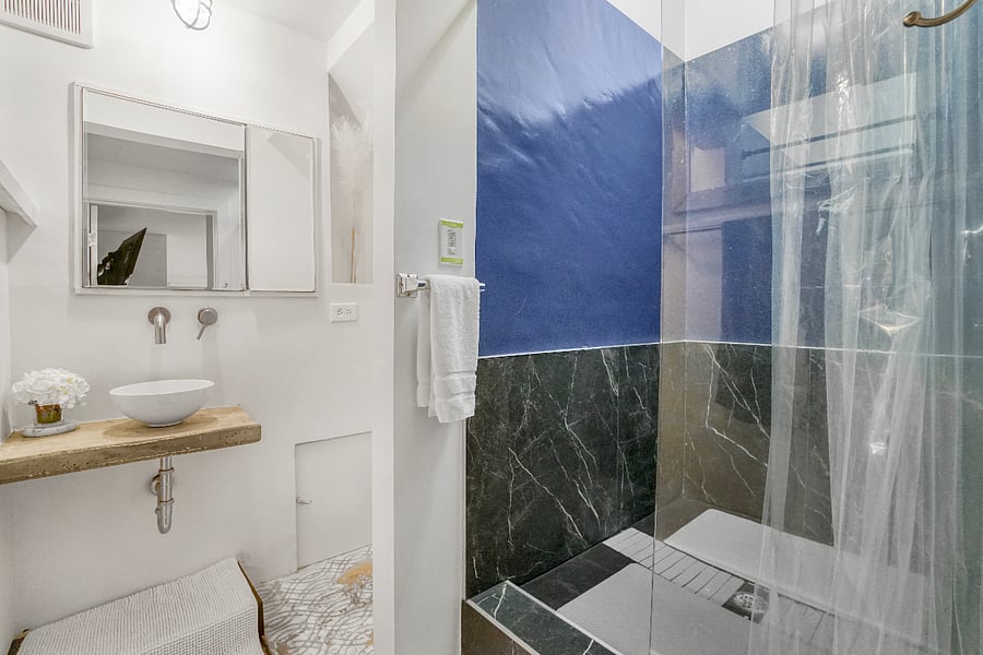 Bathroom 2: full bath