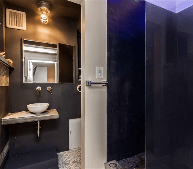 Bathroom 2: full bath
