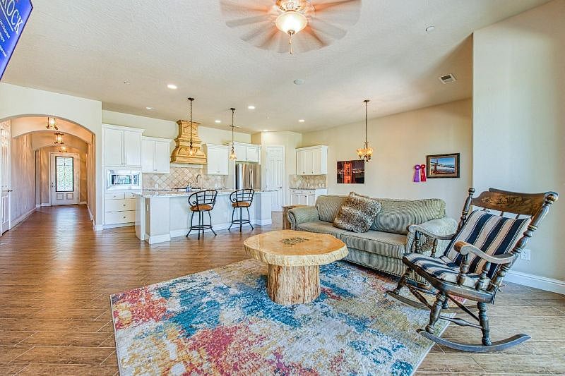 Furnished Finder property 307865_1 photo 22