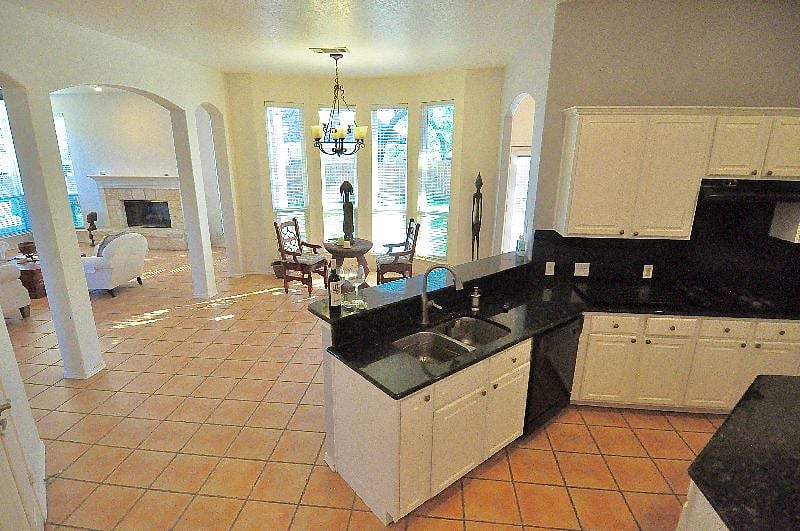 Furnished Finder property 307875_2 photo 13
