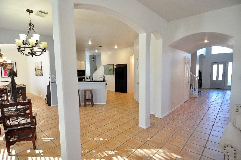 Furnished Finder property 307875_2 photo 11