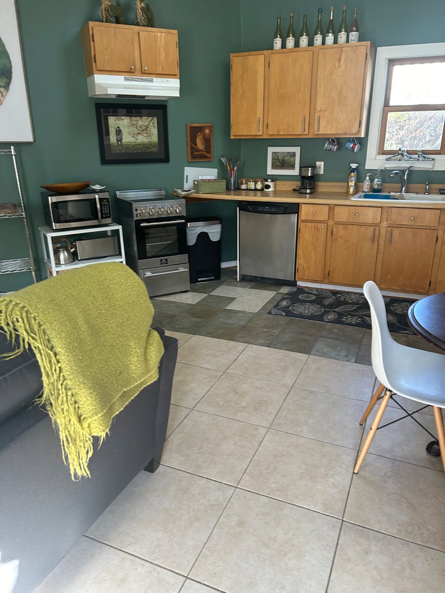 Furnished Finder property 307960_1 photo 6