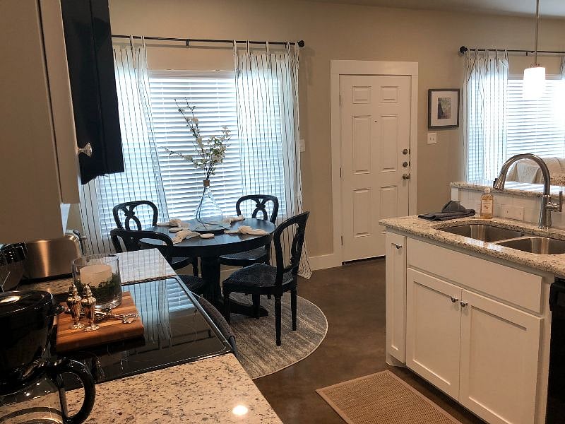 Furnished Finder property 308007_1 photo 7