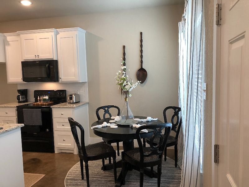 Furnished Finder property 308007_1 photo 8