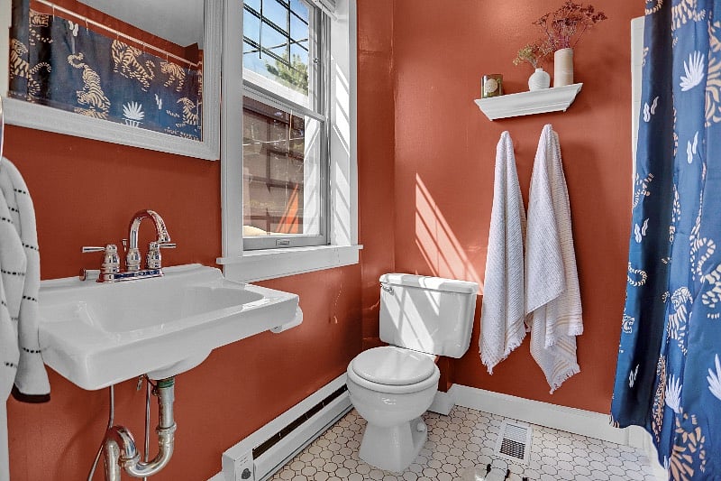 Full bath on second level