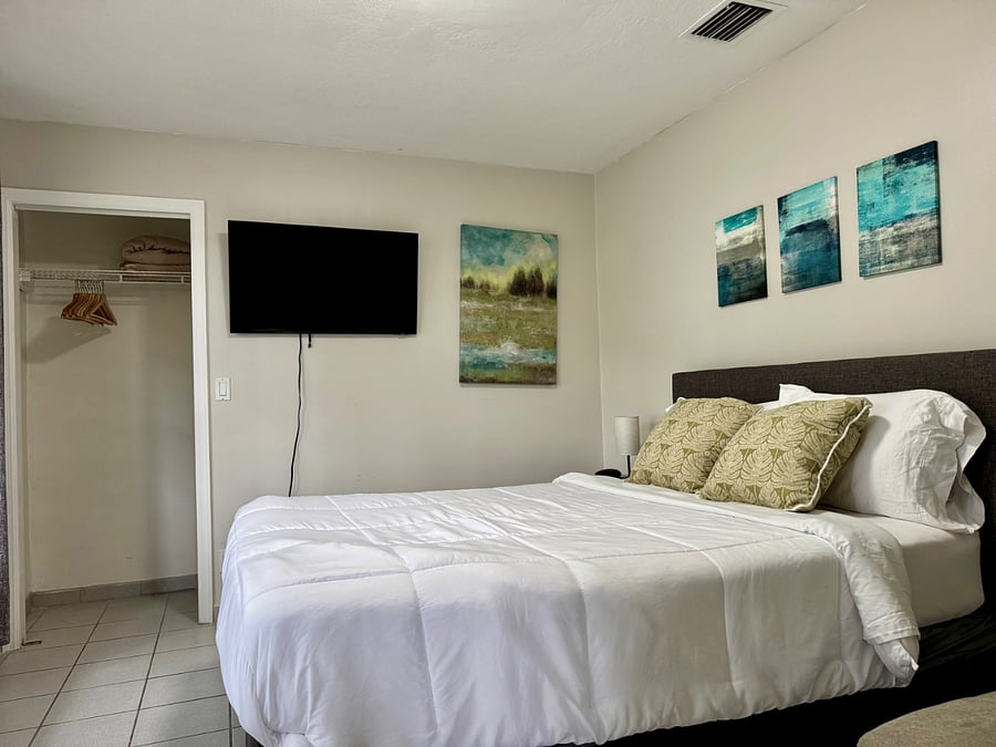 Furnished Finder property 308104_1 photo 7