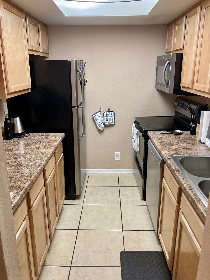 Fully-equipped kitchen