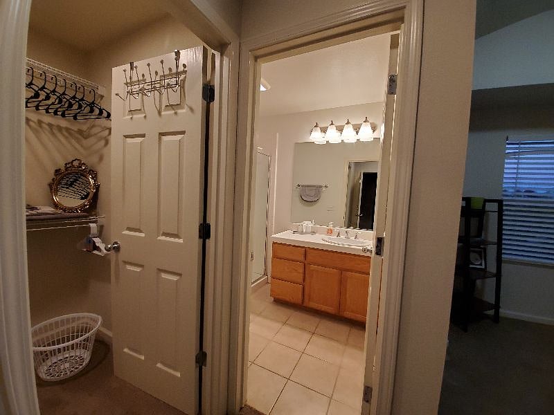PRIVATE BATHROOM IN YOUR SUITE