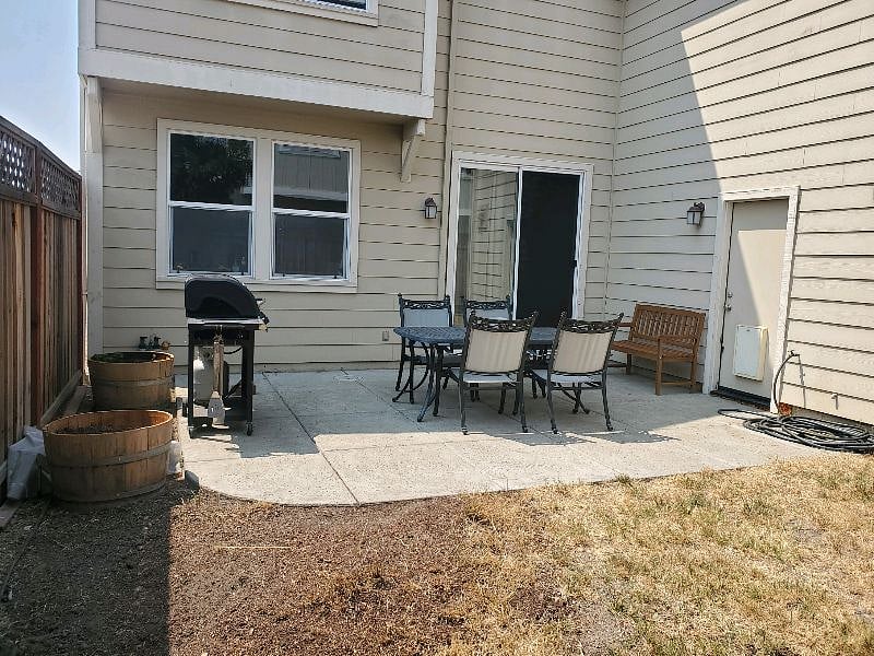 BACKYARD SHARED SPACE