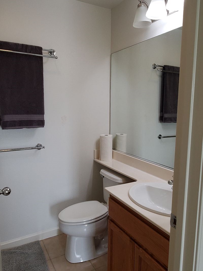 SHARED UPSTAIRS FULL BATH FOR 2 TENANTS