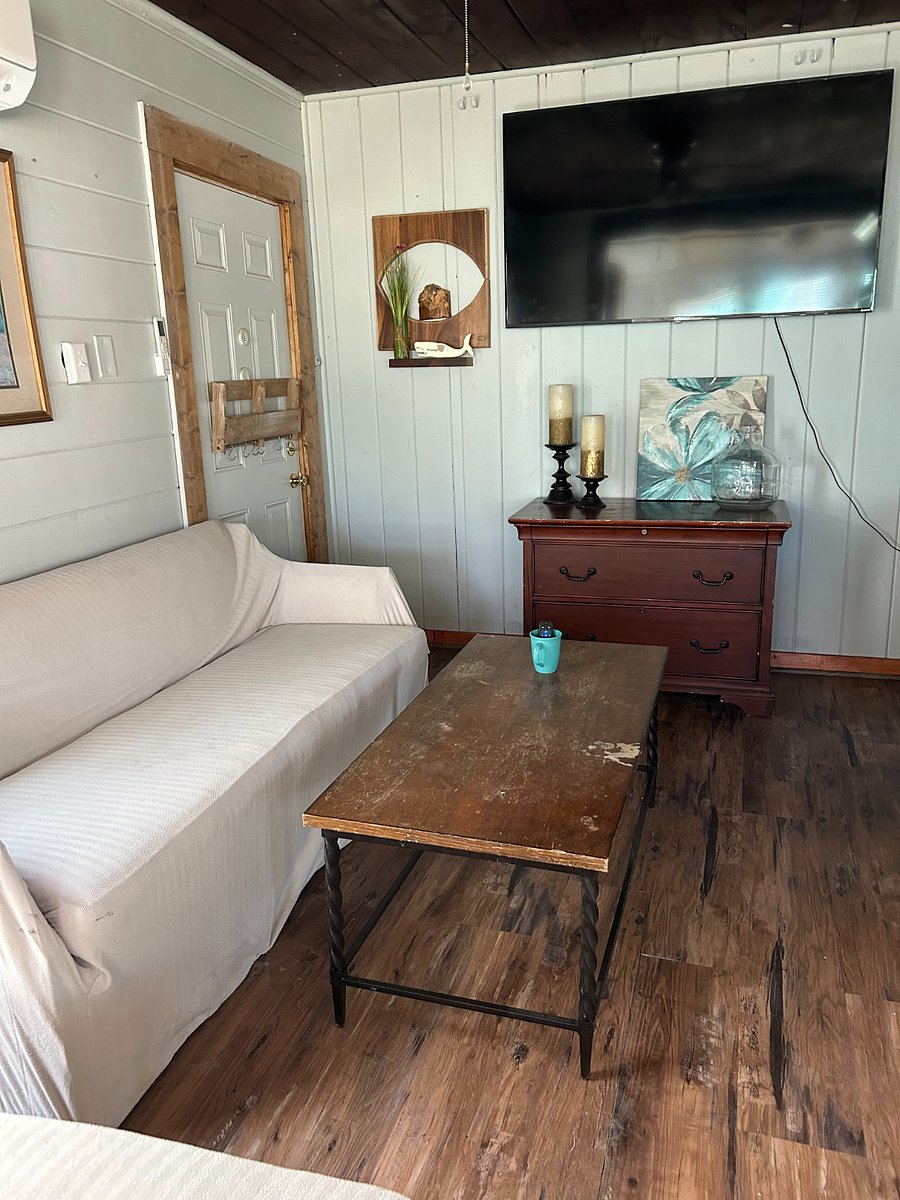 Queen Bee Cottage
