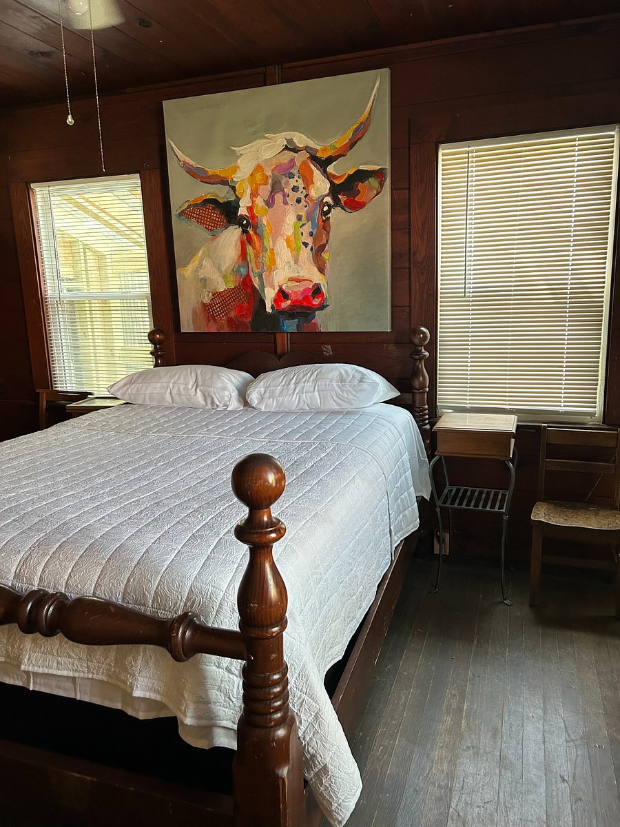 Queen Bee Cottage