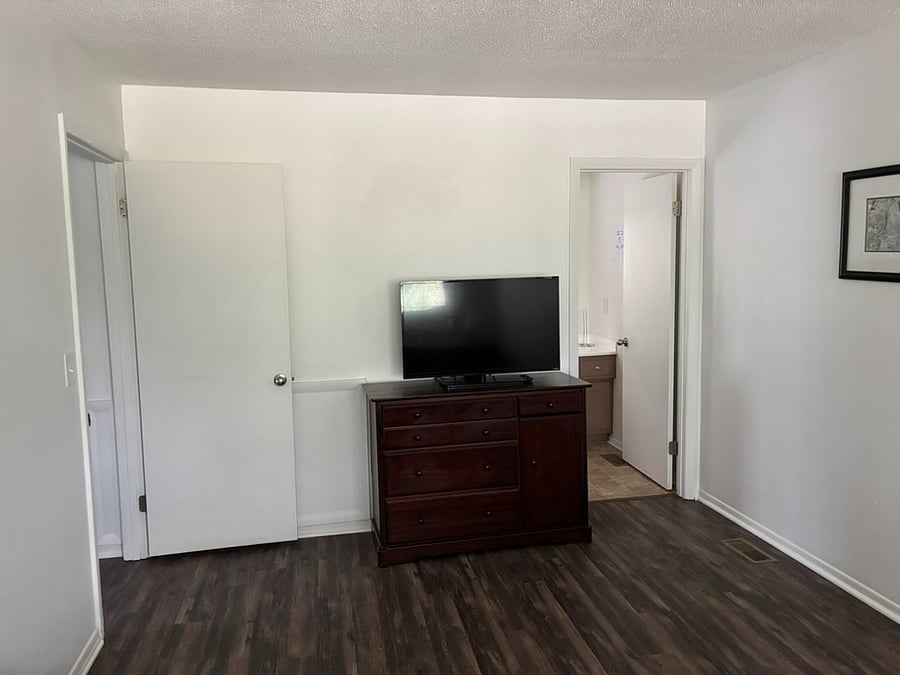 Furnished Finder property 314610_1 photo 18