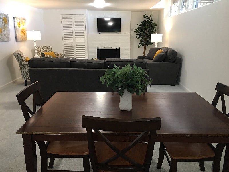 Formal dining area easily seats 4. It overlooks both the living room and the kitchen.