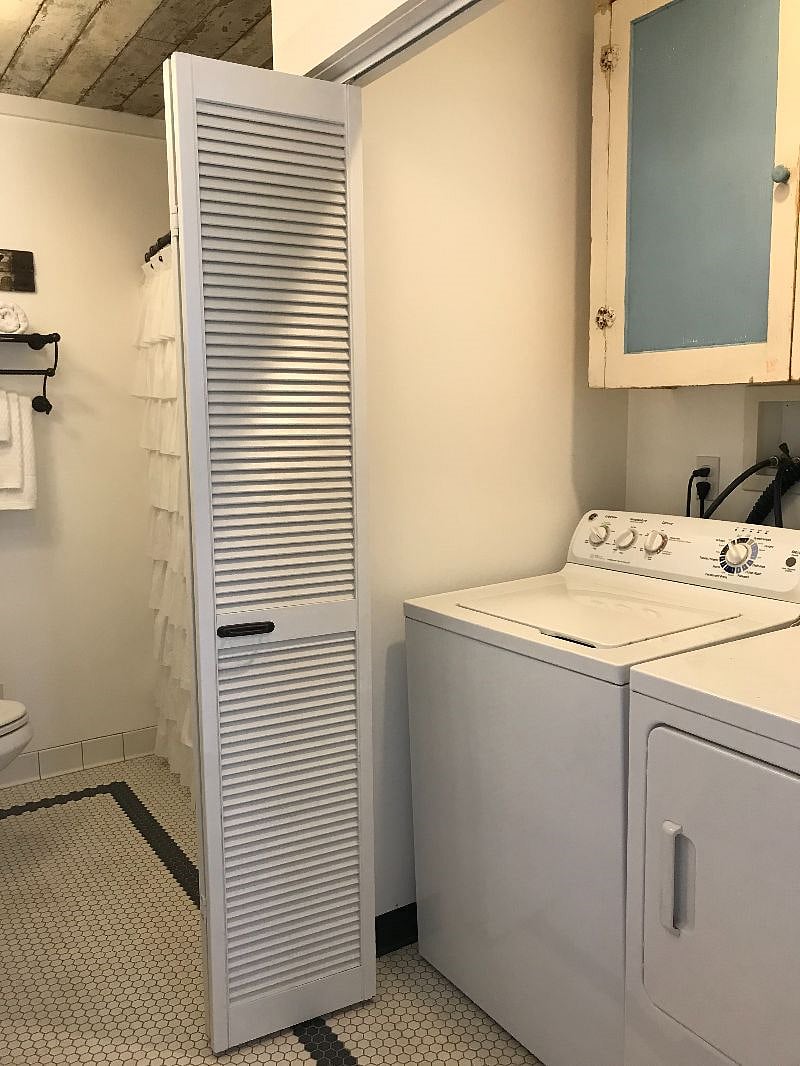 Washer/dryer in main bathroom.
