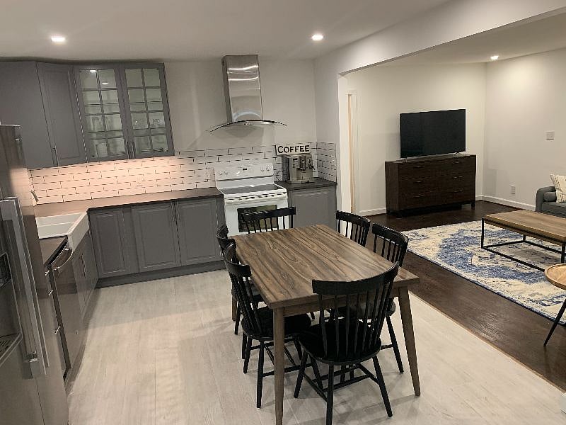 Kitchen + living room, open plan--Seats 6 comfortably!
