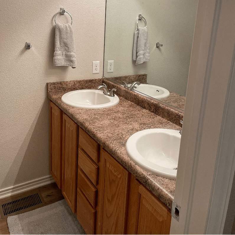 Upstairs primary bathroom