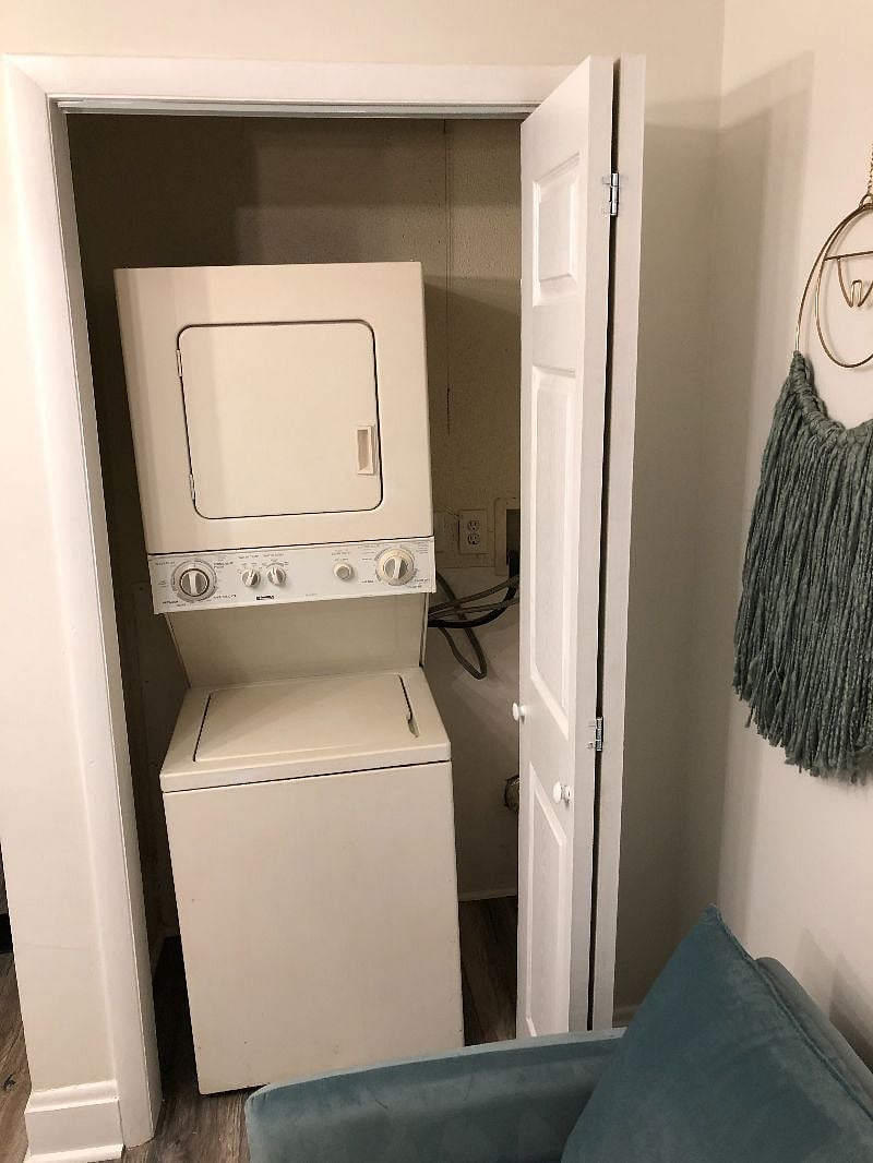 Furnished Finder property 314981_1 photo 18