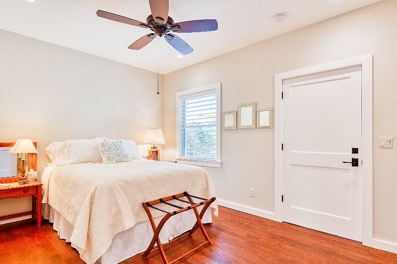 Guest Bedroom with Queen Bed