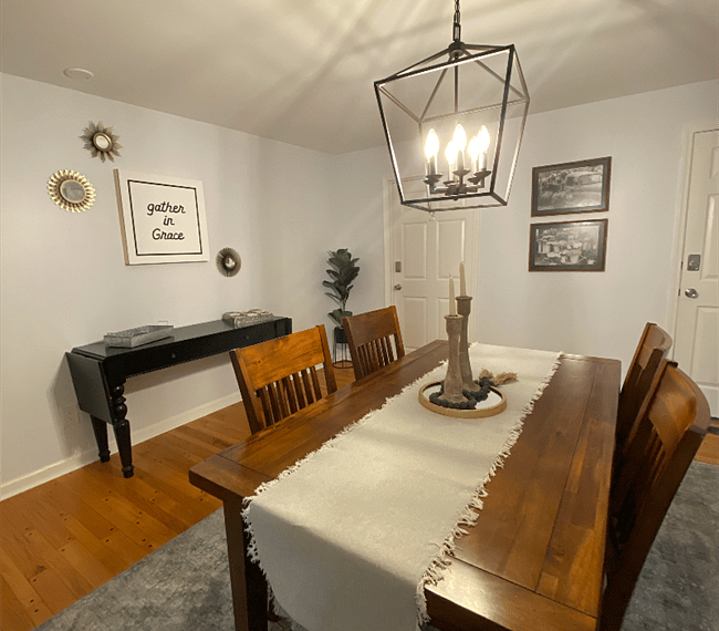 2nd FLOOR DINNING ROOM