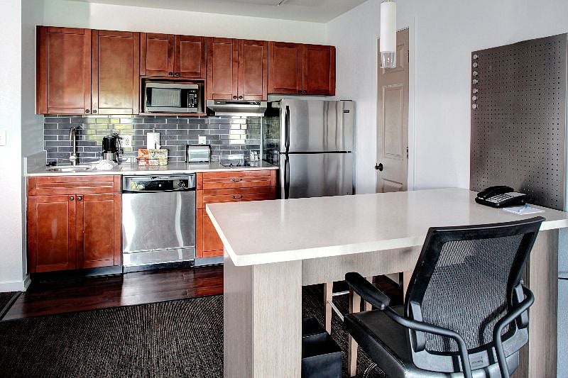 Furnished Finder property 315425_1 photo 1