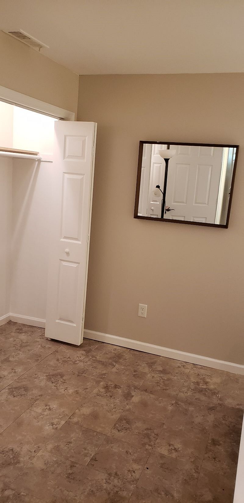 Furnished Finder property 315678_1 photo 20
