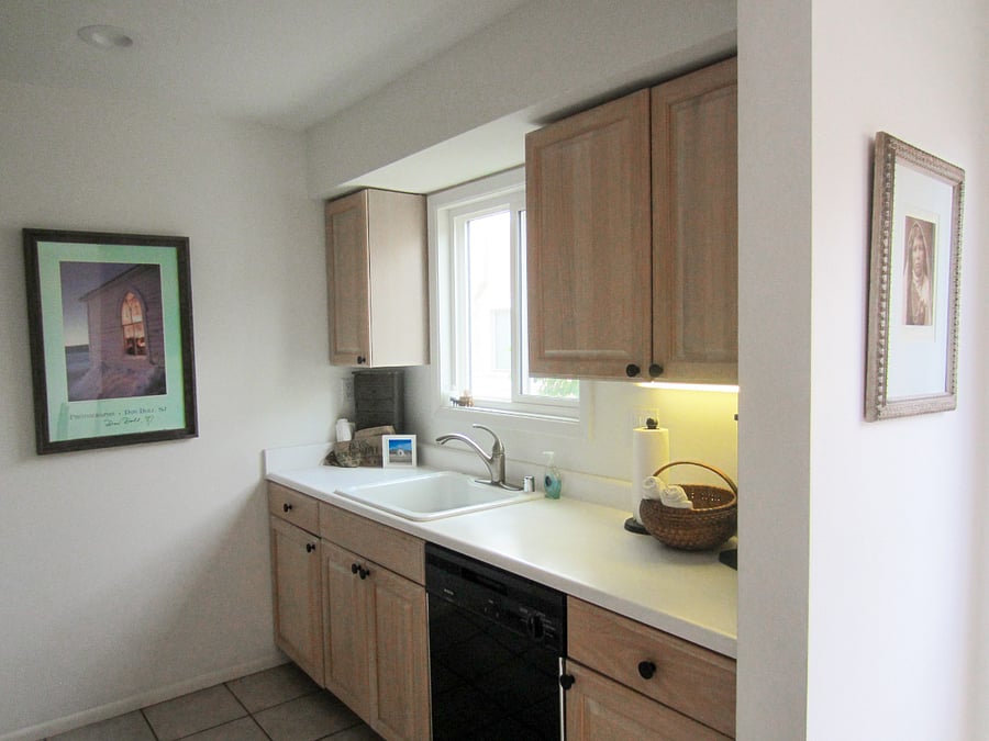 Airy Galley Kitchen With Dishwasher