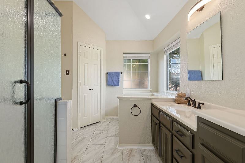 Furnished Finder property 315883_1 photo 16