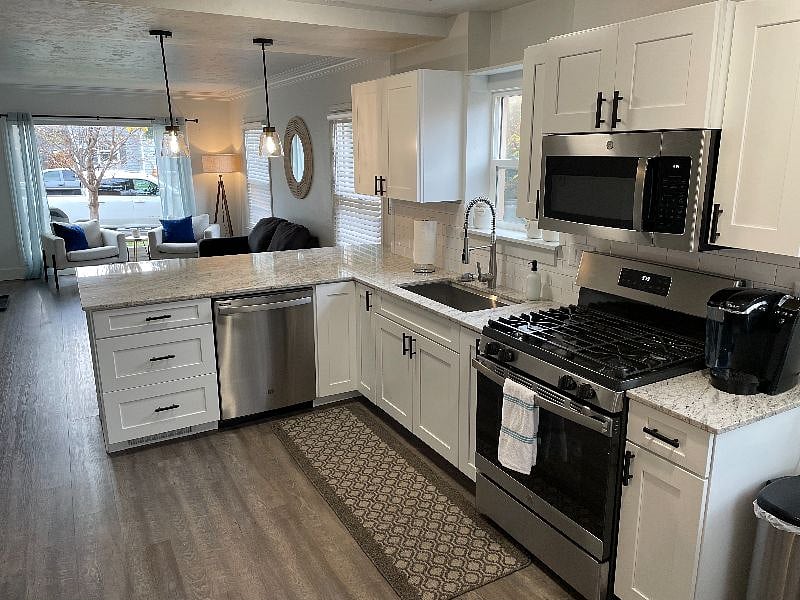 Furnished Finder property 315940_1 photo 1