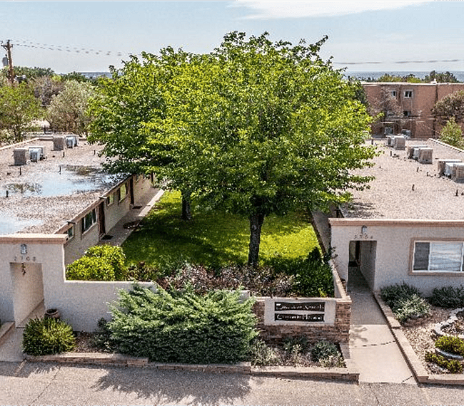 Furnished Finder property 316019_1 photo 3