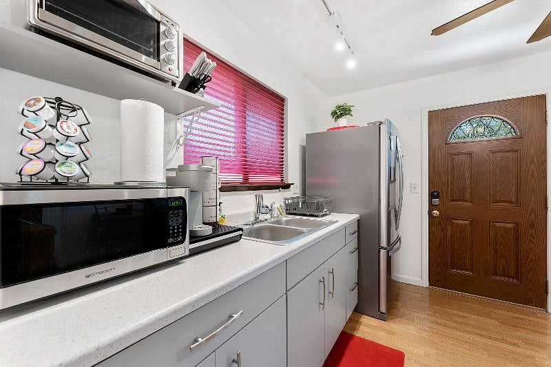 Furnished Finder property 316150_1 photo 6