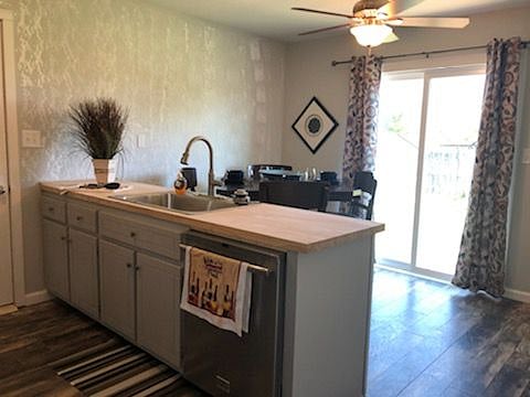 Dining area in kitchen!