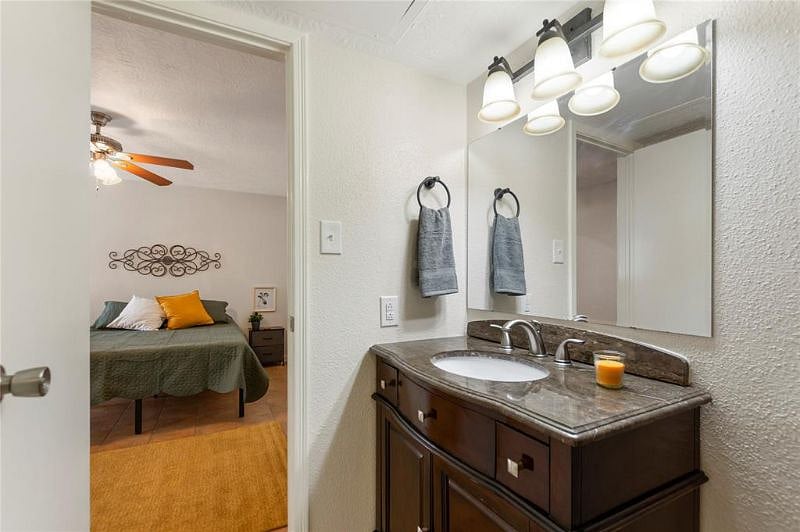 Furnished Finder property 316463_1 photo 15
