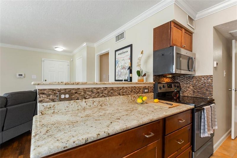 Furnished Finder property 316463_1 photo 9