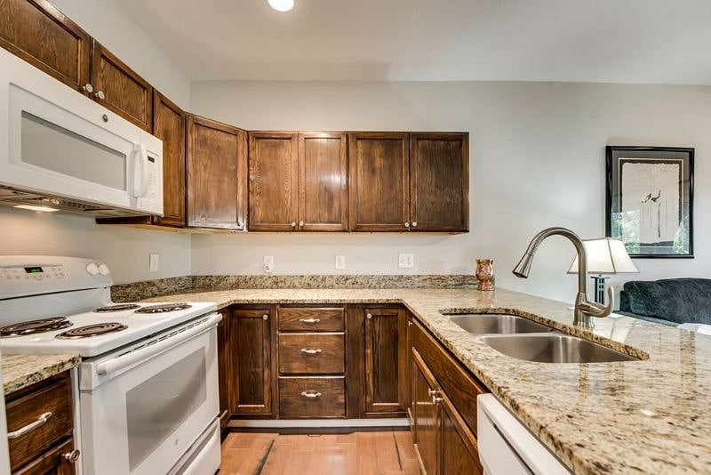 Furnished Finder property 316802_1 photo 4